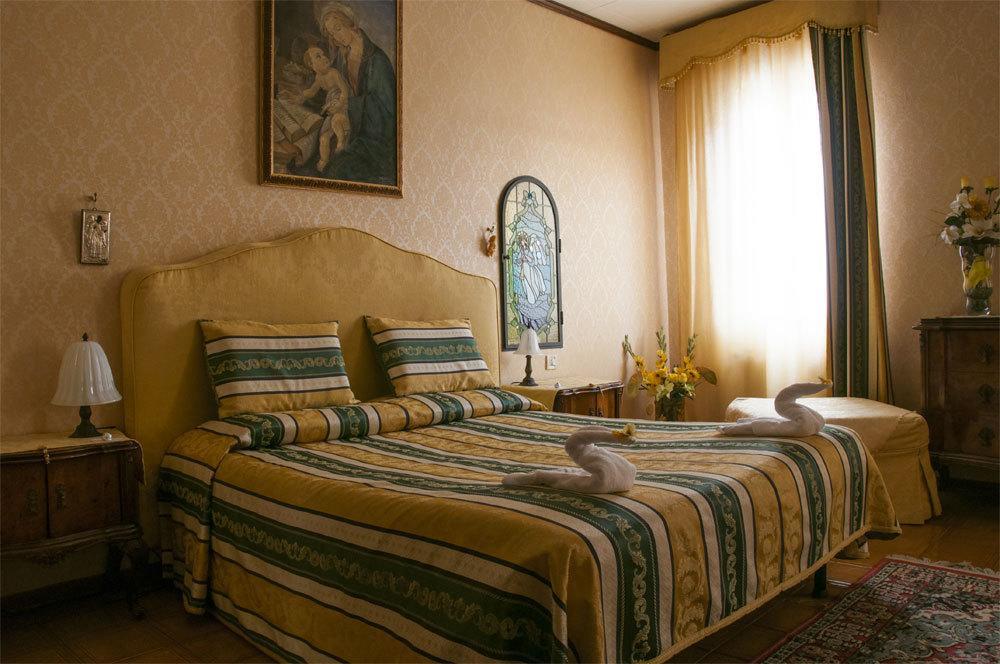 Gli Angeli Apartment Venice Room photo